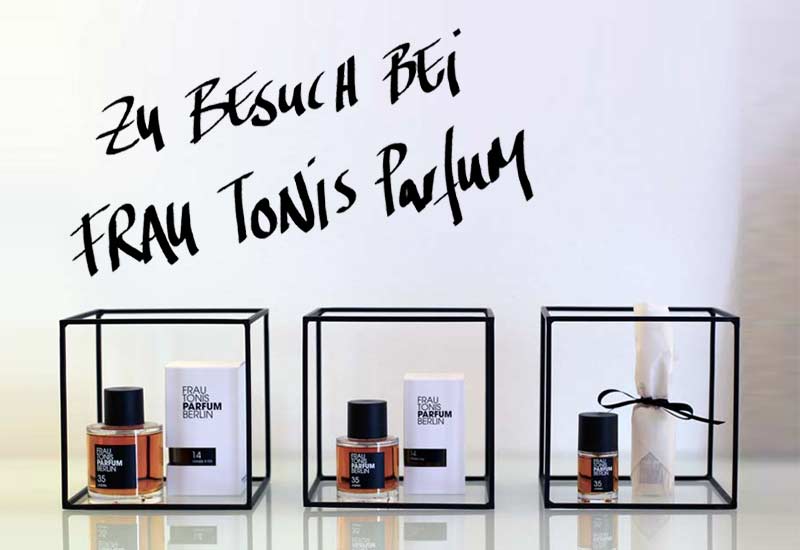 Beitragsbild zum Bericht und Blogpost über die Duftmanufaktur Frau Tonis Parfum Berlin - 3 Parfum Flakons, Werkstatt